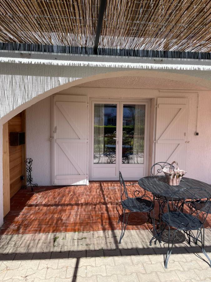 Ferienwohnung Les Flo Location Aigues-Mortes Exterior foto